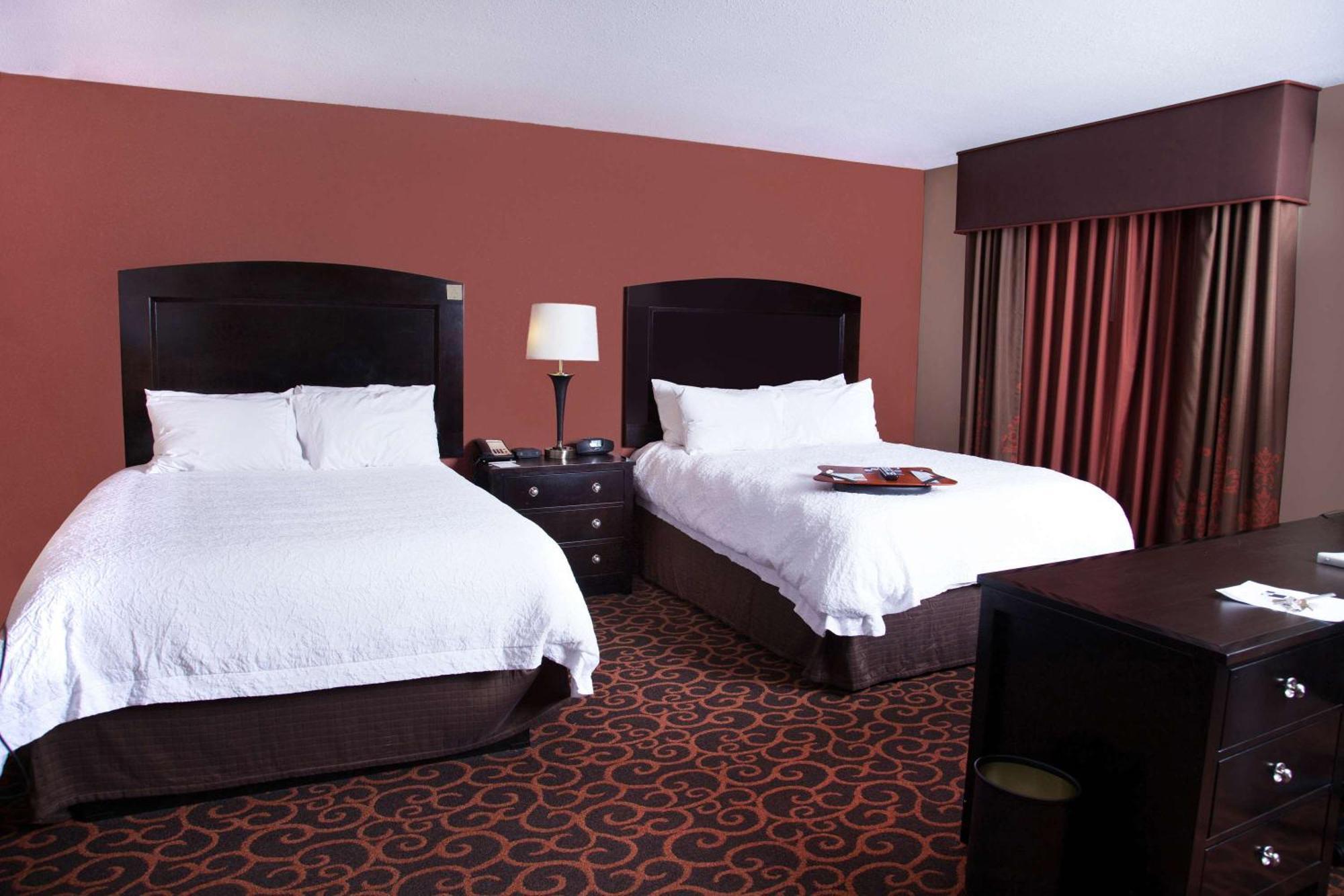 Hampton Inn & Suites Dickinson Nd Exterior photo